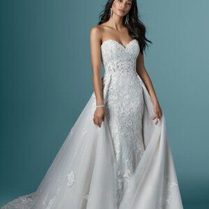 Maggie Sottero  Ivory Wedding Dress